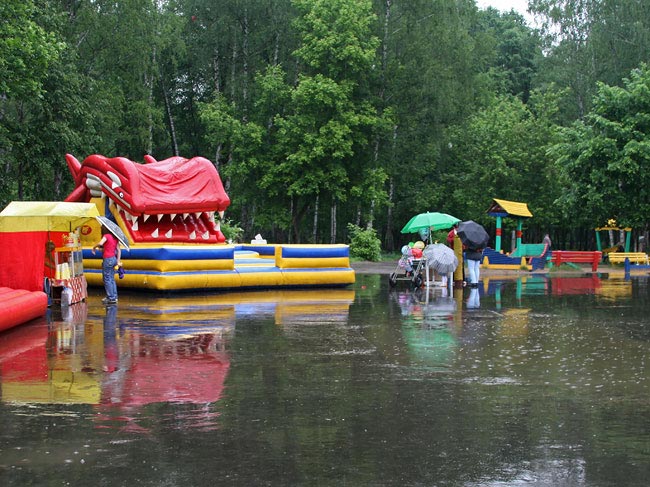 Батуты в парке